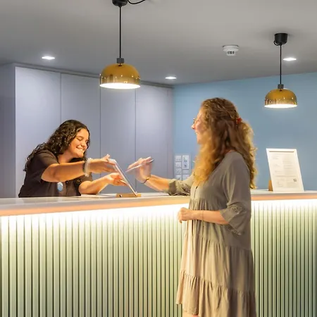 Marta - 1950's Architecture In Zurich's Vibrant Old Town, Near Main Station Hotel