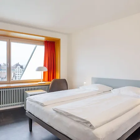 Marta - 1950's Architecture In Zurich's Vibrant Old Town, Near Main Station