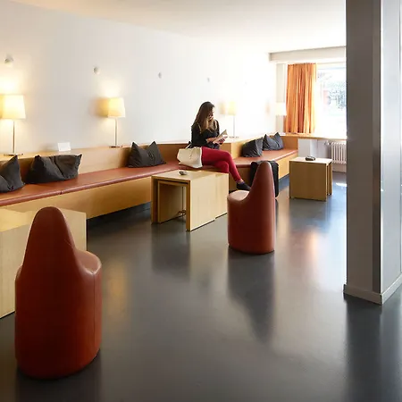 Marta - 1950's Architecture In Zurich's Vibrant Old Town, Near Main Station 2* 苏黎世