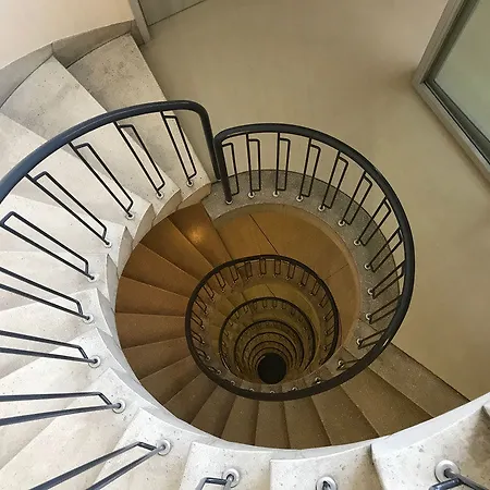 Marta - 1950's Architecture In Zurich's Vibrant Old Town, Near Main Station Hotel 2*