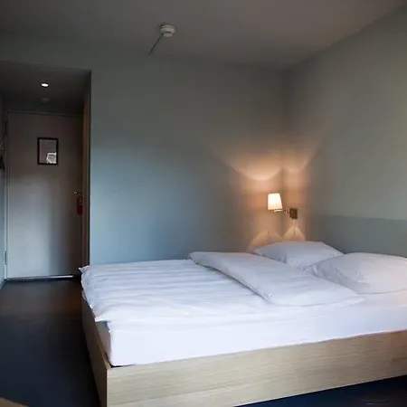 Marta - 1950's Architecture In Zurich's Vibrant Old Town, Near Main Station チューリッヒ