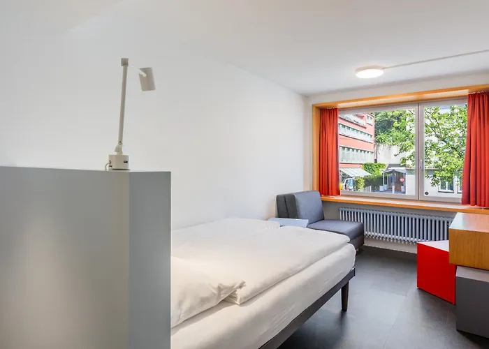 Marta - 1950's Architecture In Zurich's Vibrant Old Town, Near Main Station 2*