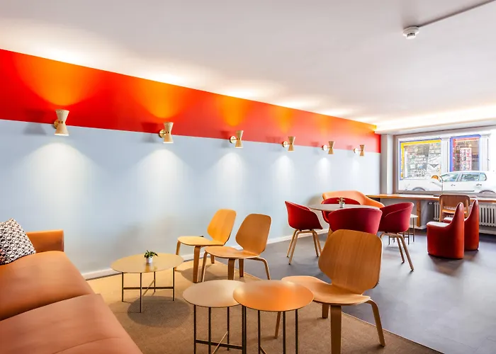 Marta - 1950's Architecture In Zurich's Vibrant Old Town, Near Main Station Zurich