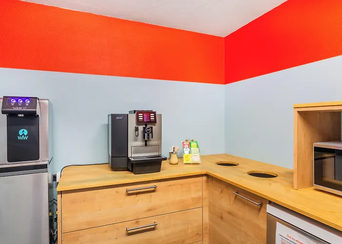 Marta - 1950's Architecture In Zurich's Vibrant Old Town, Near Main Station 2* ציריך