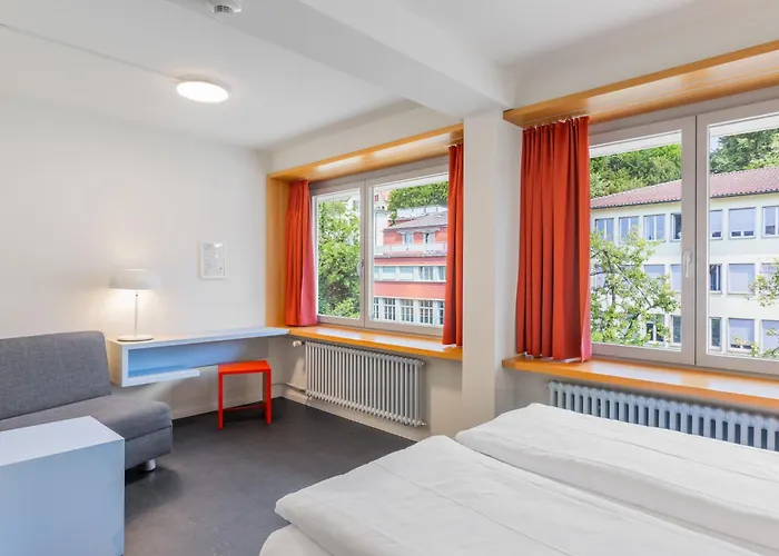 Marta - 1950's Architecture In Zurich's Vibrant Old Town, Near Main Station Hotel 2*