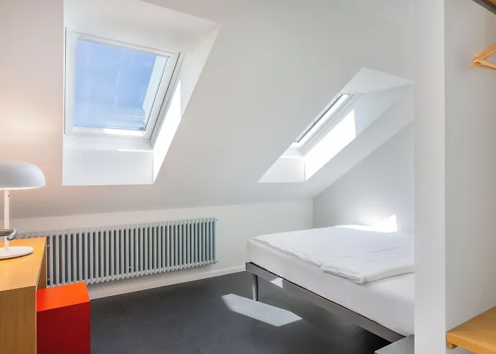 Marta - 1950's Architecture In Zurich's Vibrant Old Town, Near Main Station 2* Zurich